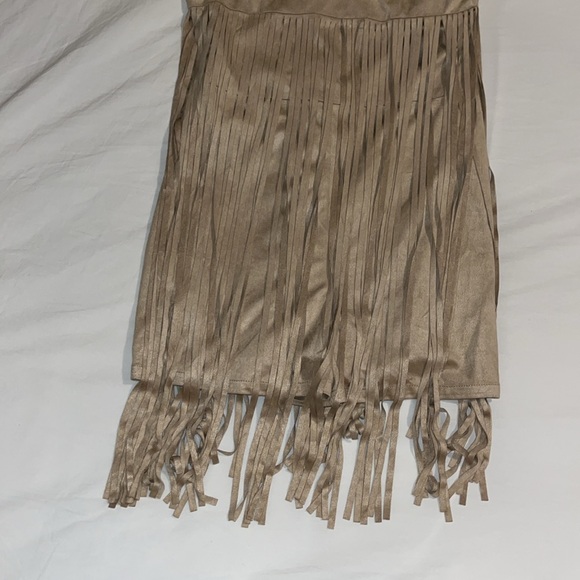 NWT Chelsea & Violet size small, taupe fringe romper/jumper. - Picture 3 of 8